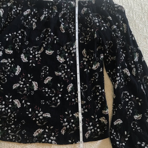 Ganji LA off the shoulder Navy shirt  Made in USA - Picture 5 of 6